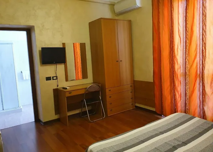 Leon D'oro 카스텔 산 피에트로 로마노