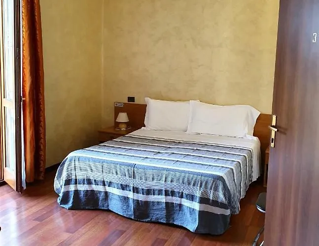 Leon D'oro 호텔 카스텔 산 피에트로 로마노