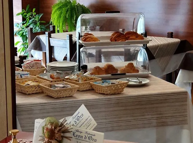 Leon D'oro 2* 카스텔 산 피에트로 로마노