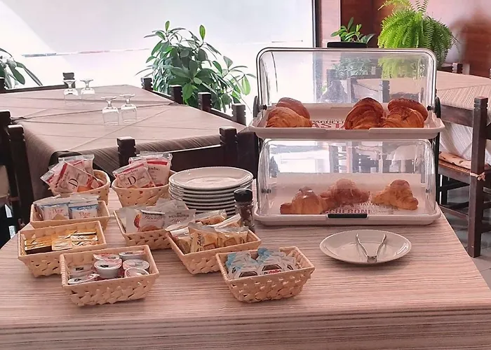 Leon D'oro 호텔 카스텔 산 피에트로 로마노