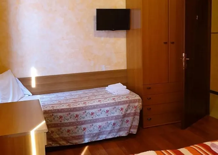 호텔 Leon D'oro 카스텔 산 피에트로 로마노