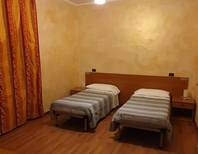 Leon D'oro 호텔 카스텔 산 피에트로 로마노